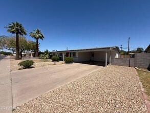 Building Photo - 301 N Apache Dr