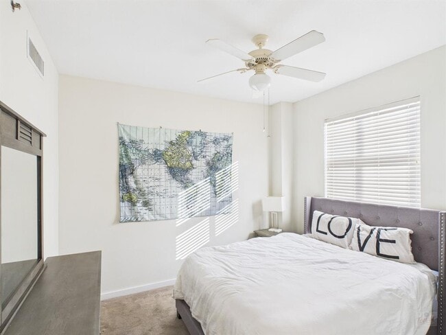 Foto del edificio - 711 W 26th St