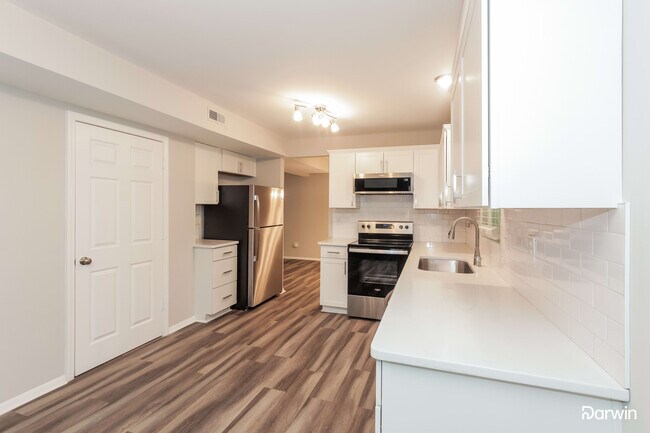 Building Photo - 3200 Winchelsea Drive, Charlotte, NC 28212
