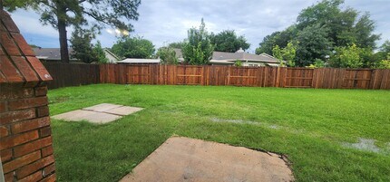 Building Photo - 15215 Ensenada Dr