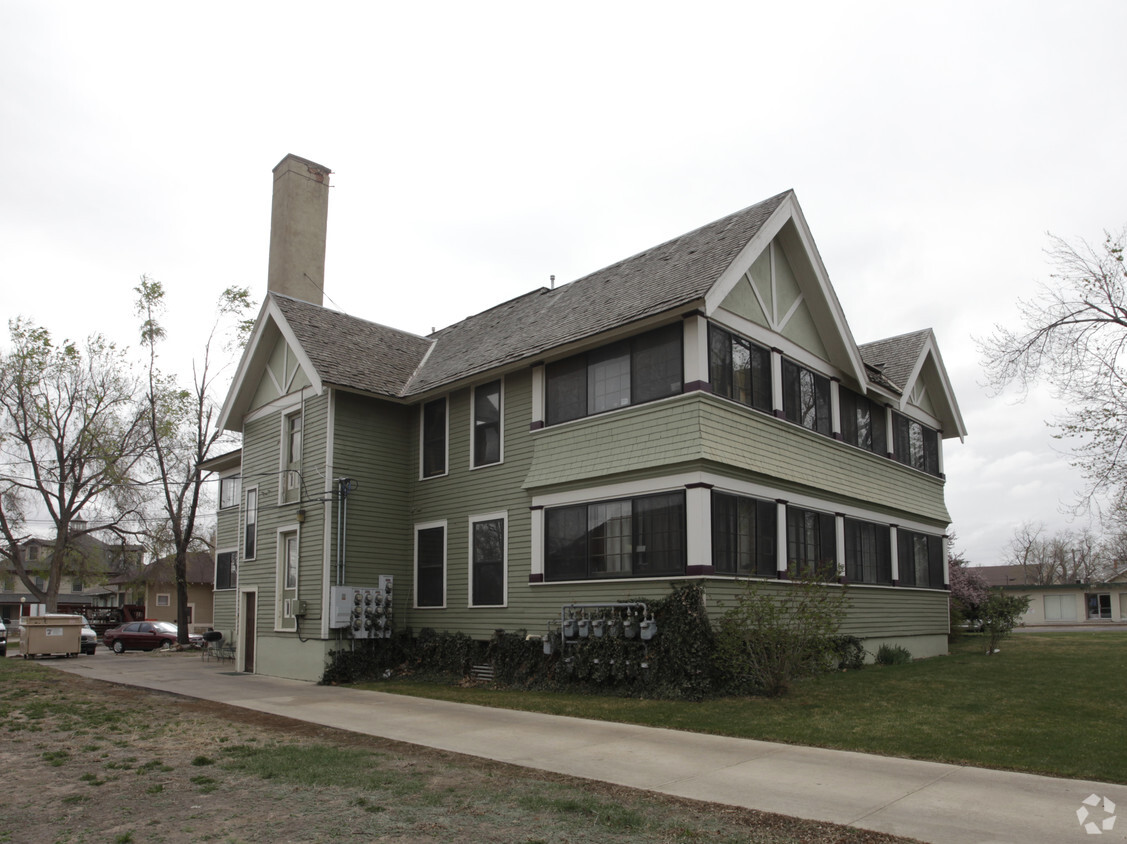 Building Photo - Gables Apartments