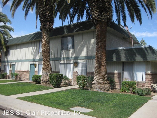 Foto del edificio - 2 br, 1.5 bath Apartment - 510 Lansing Dr.