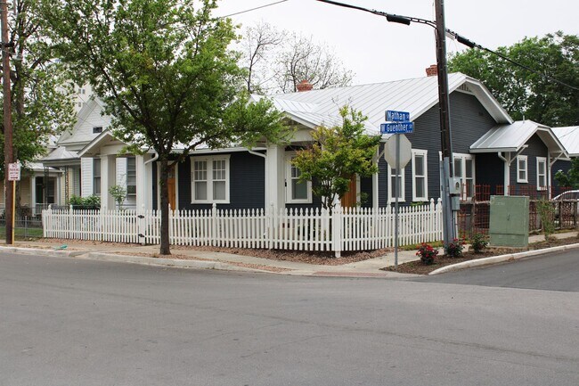 Building Photo - TASTEFUL RENOVATION IN KING WILLIAM