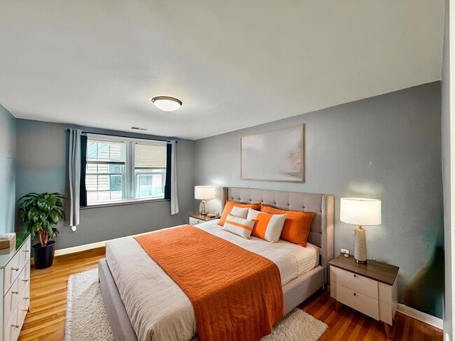 Foto del edificio - 307 Washington St
