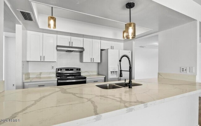 Building Photo - 3431 W Acoma Dr
