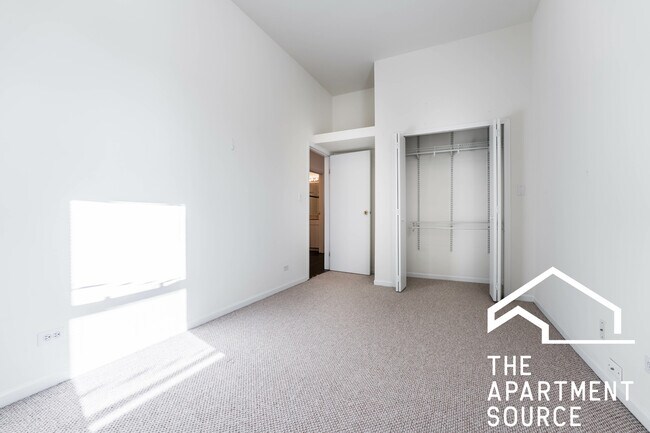 Foto del edificio - 2636 N Halsted St
