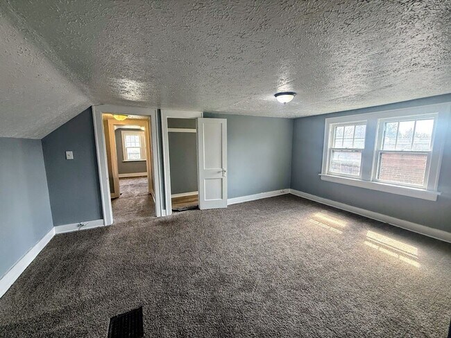 Foto del edificio - 1300 Grant St