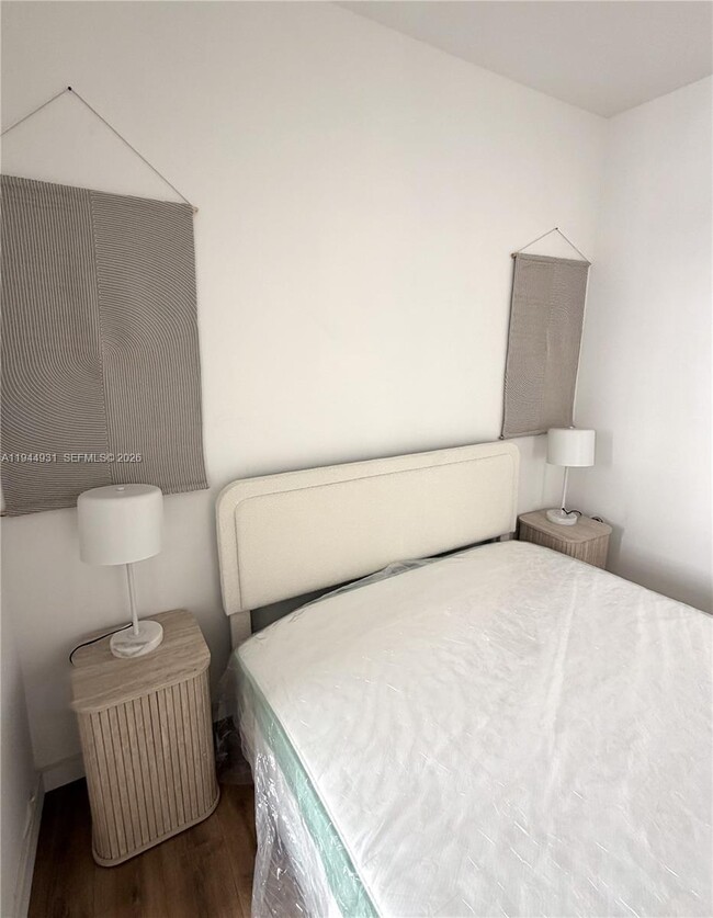 Building Photo - 1525 Euclid Ave