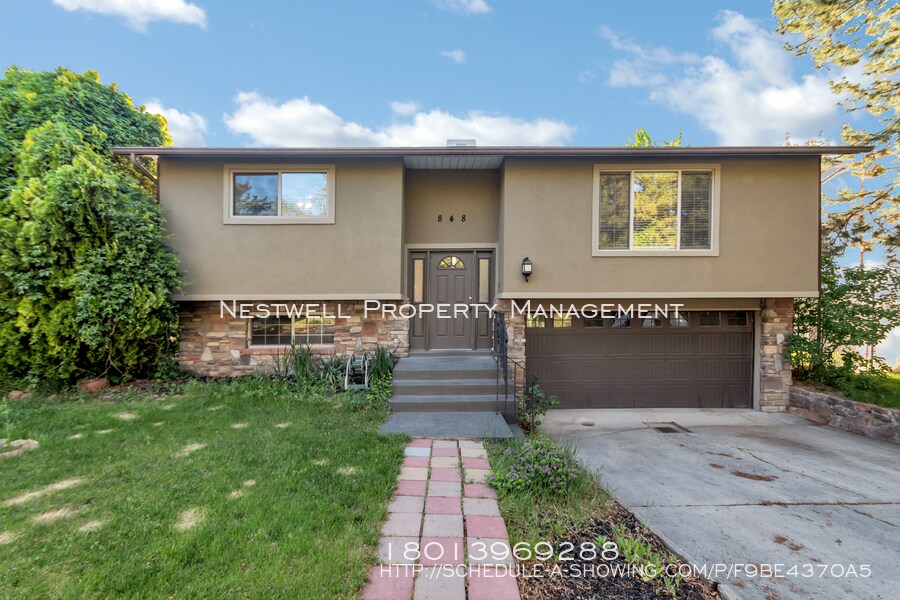 Primary Photo - 848 Dorothea Way
