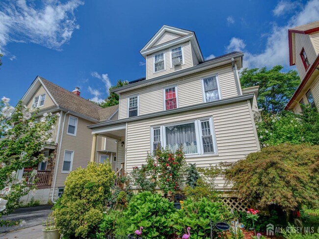 Foto del edificio - 231 Waverly Pl