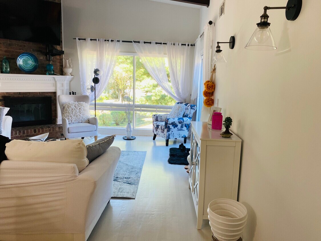 50 Gillies Ln Unit 15, Norwalk, CT 06854 Condo for Rent in Norwalk