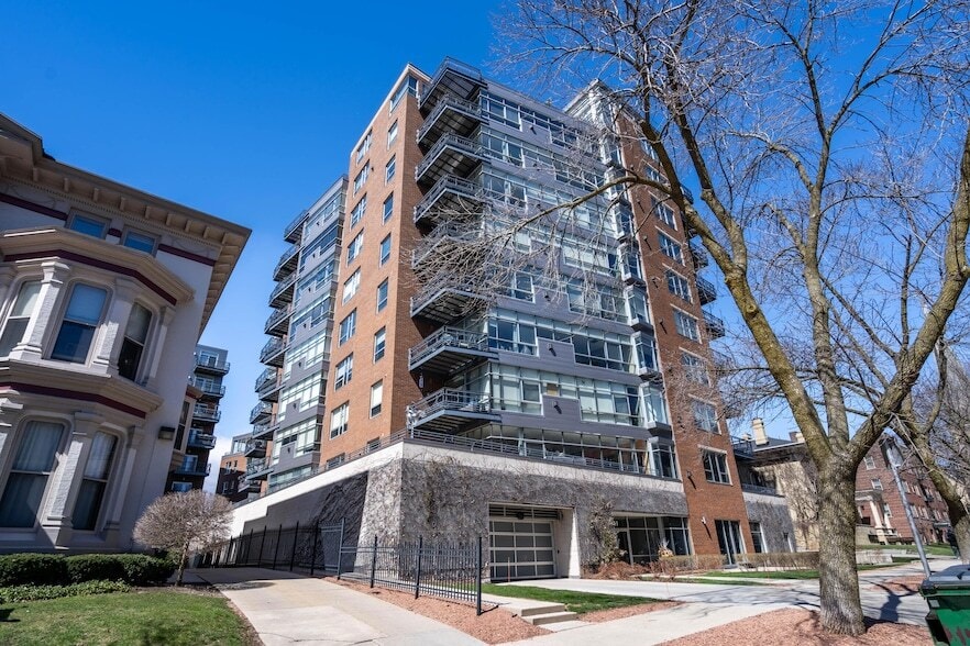 Foto principal - 1111 N Marshall St