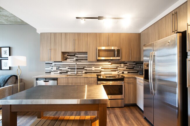 Foto del edificio - 625 H St NE