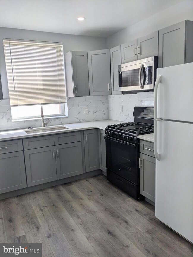 Building Photo - 5503 Torresdale Ave