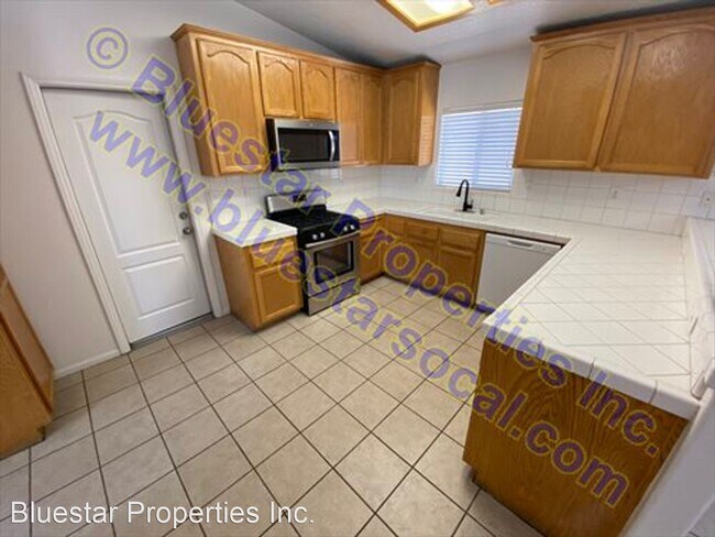 Foto del edificio - 3 br, 2 bath House - 9738 2nd Avenue