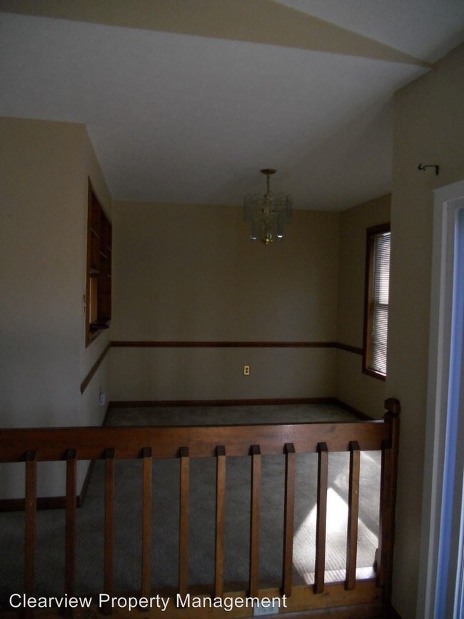 Building Photo - 3 br, 2 bath House - 905 Whitcomb Dr.