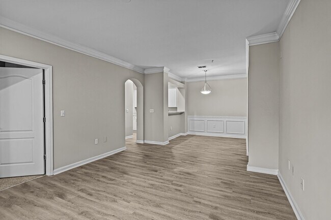 Foto del edificio - Creekside Corners