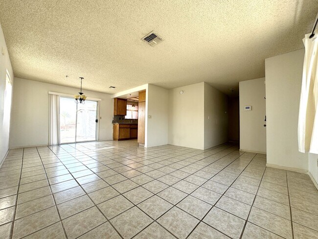 Foto del edificio - AVAILABLE NOW!!! 2 Bedroom / 1 Bath House ...