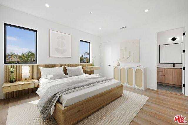 Foto del edificio - 5545 1/2 Calhoun Avenue, Los Angeles, CA 9...