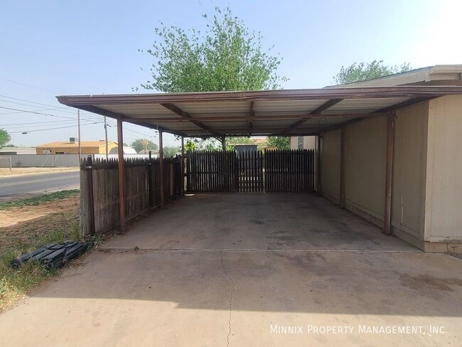 Foto del edificio - 3606 Tanner Dr