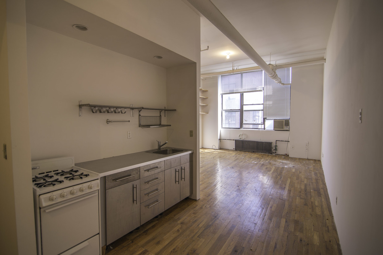 Foto principal - 476 Jefferson St