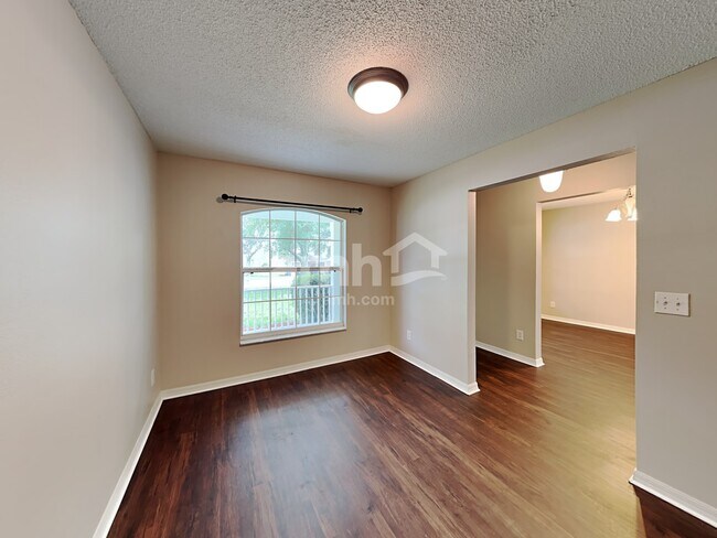 Foto del edificio - 1913 Southern Oak Loop
