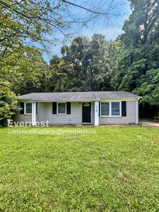 Building Photo - 715 Milan Rd E