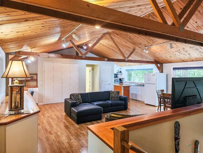 Foto del edificio - 218 Ironwood Dr