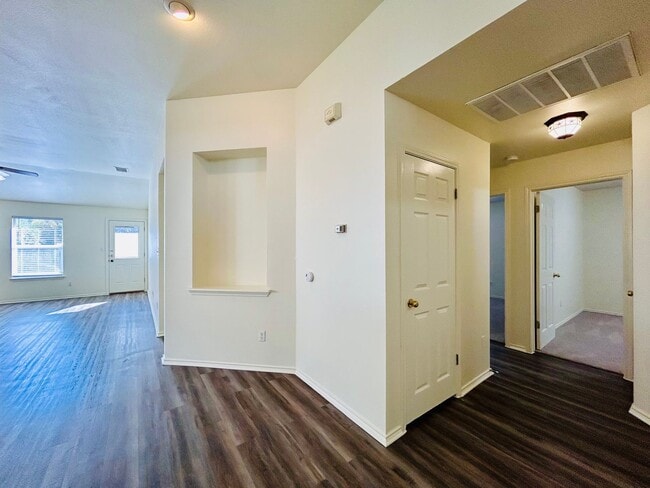 Building Photo - 1200 Brighton Bend Ln