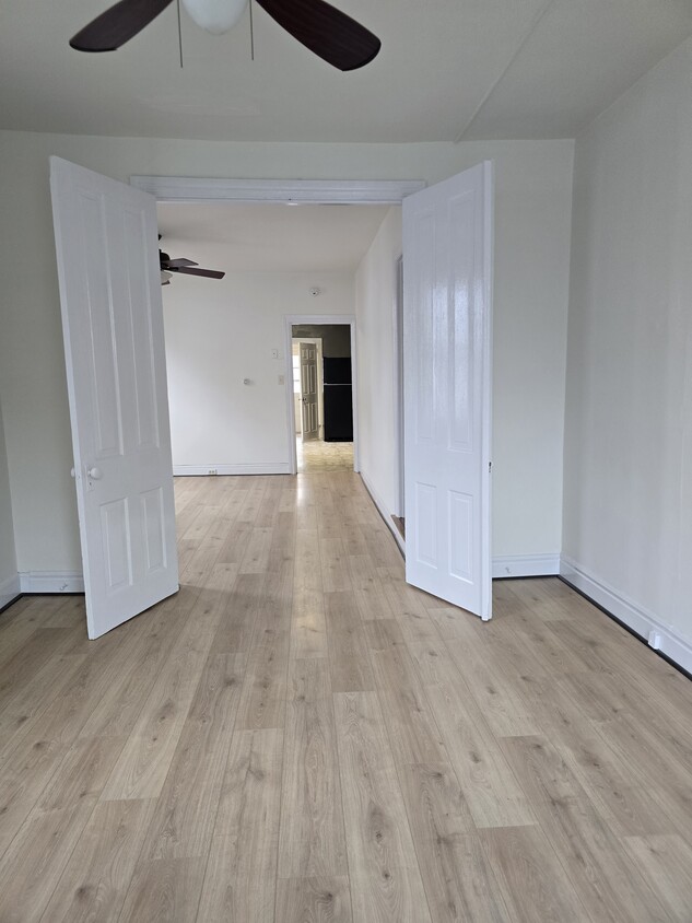 Foto principal - 128 N Chestnut St