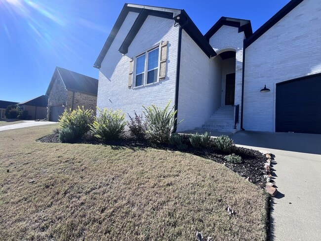 Building Photo - 8817 Stillwater Rd