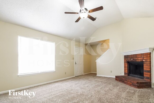 Foto del edificio - 7069 Reese Point Cove