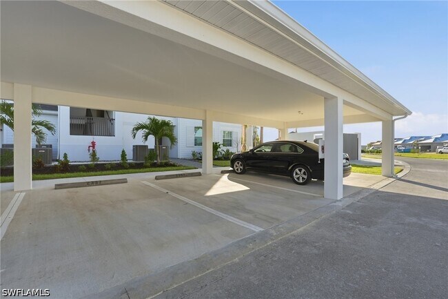 Foto del edificio - 15405 Grn Acrs Ave