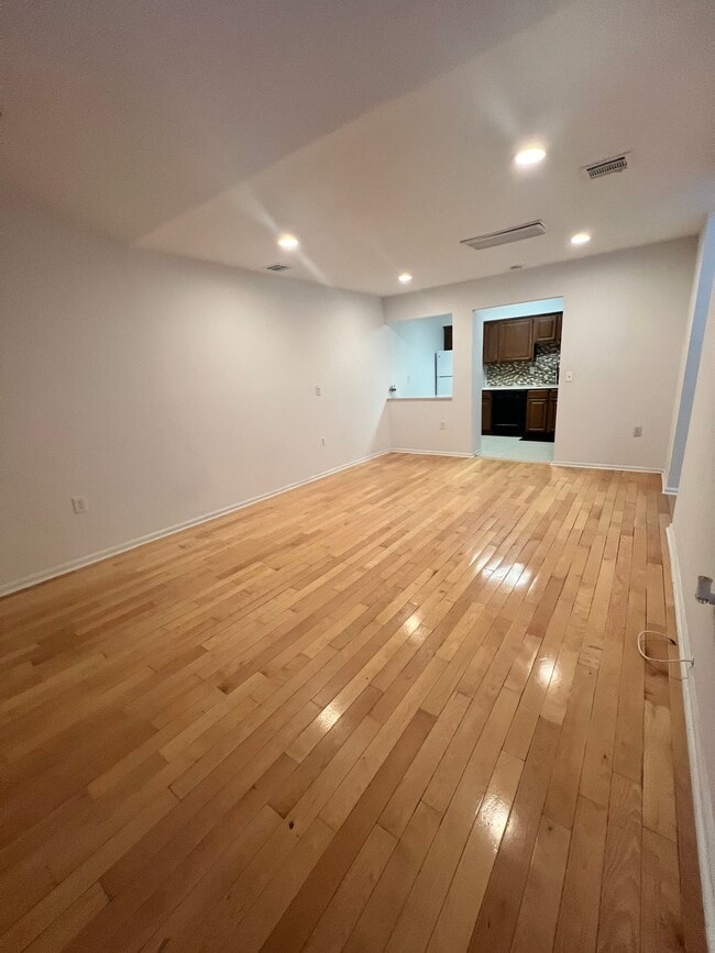 Foto del edificio - 310 Passaic Ave