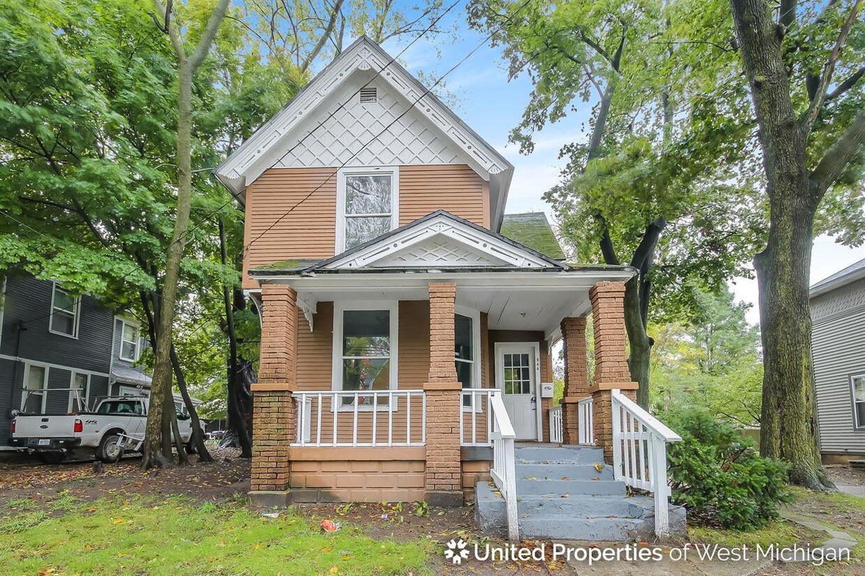 Foto principal - 844 Franklin St SE