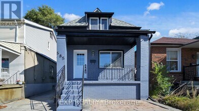 Building Photo - 685 Jane St
