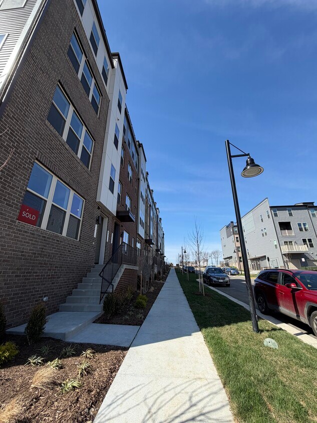 Entarnce of Building - 8652 Lovelace St (Manassas, VA)