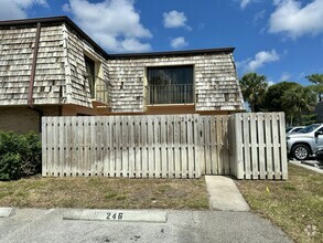 Building Photo - 246 Lake Arbor Dr