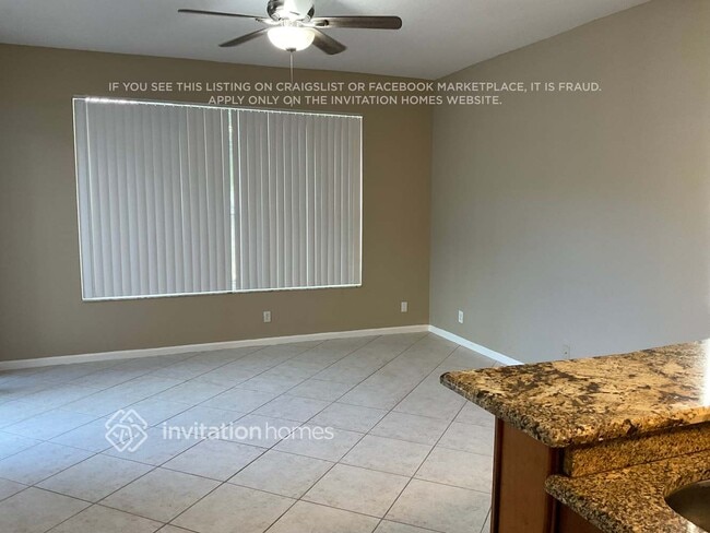 Foto del edificio - 1963 SW 149th Ave