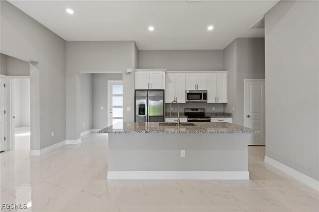 Building Photo - 524 Kingsbury Ln