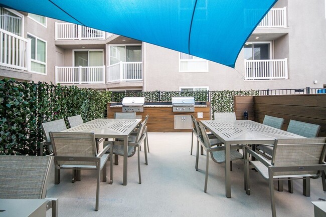 Gas Grills and Outdoor Seating - Clarington Apartments