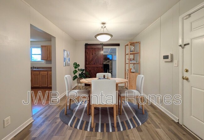 Foto del edificio - 3054 Yanlee Ln
