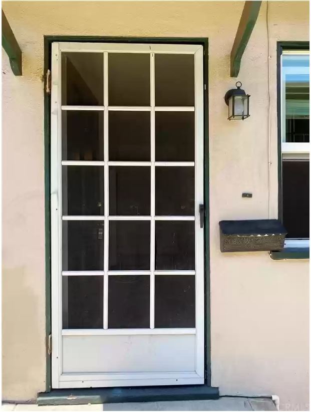 Front Door - 126 E Colorado Blvd