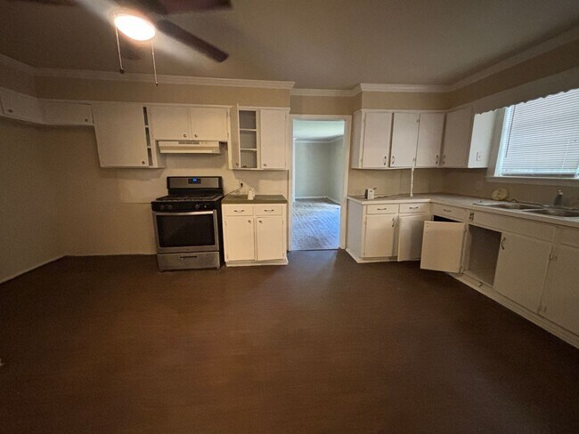 Building Photo - SECLUDED KEITHVILLE PROPERTY ON ONE ACRE