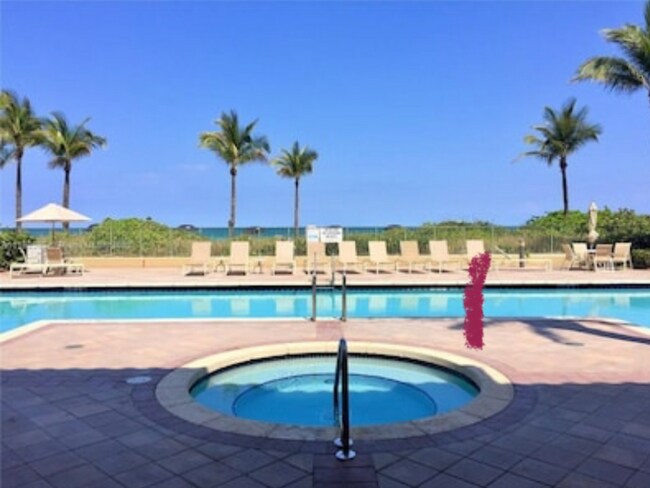 Building Photo - 2800 S Ocean Dr