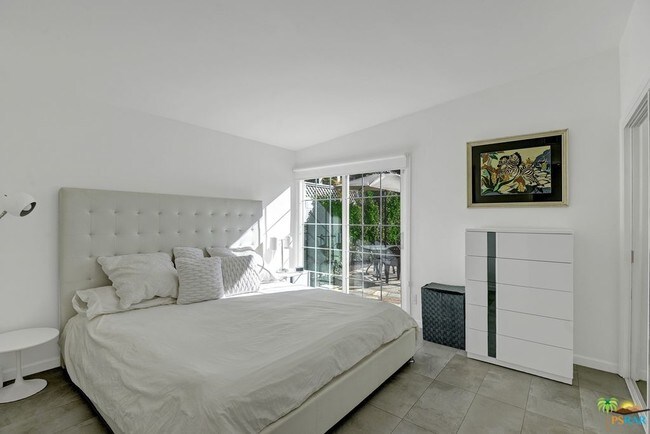 Foto del edificio - 564 N Calle Rolph