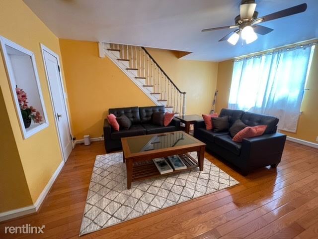 Primary Photo - 3 br, 1.5 bath Townhome - 1435 Stirling St