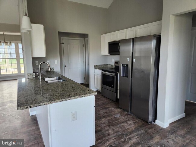 Building Photo - 537 Spyglass Dr