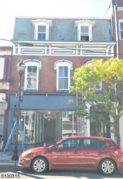 So nice to see this beautiful building getting restored! - 154 S Main St