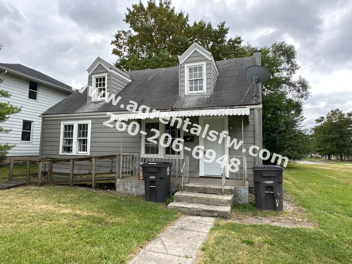 Primary Photo - 4 Bedroom House- Section 8 OK!